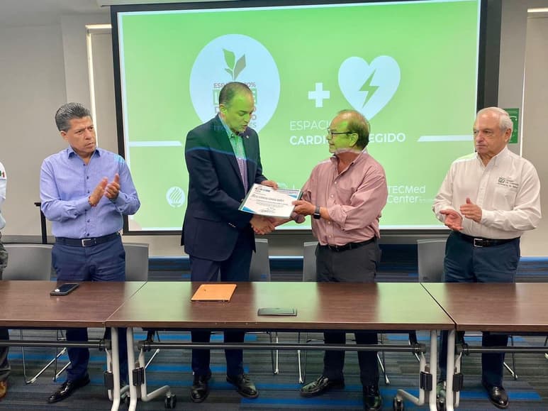 La Secretaría de Salud de Coahuila entregó dos certificaciones al Tec de Monterrey, campus Laguna. (EL SIGLO DE TORREÓN)