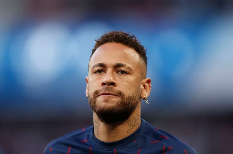 El exjugador de Santos y Barcelona, donde sí vivió grandes éxitos al lado de Messi, comentó que espera seguir en el PSG la próxima temporada.