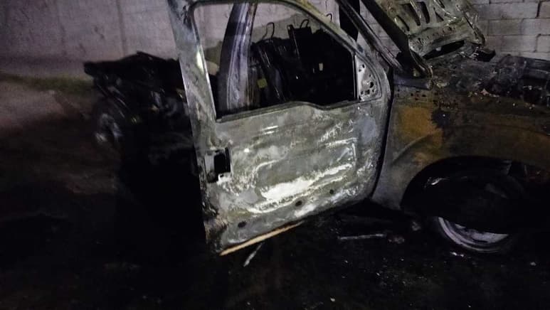 Tras el siniestro, se reportó la quema total de la unidad.