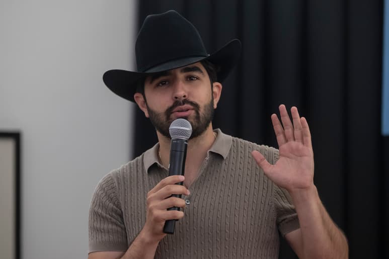 Joss Favela no descarta colaborar con Peso Pluma y Natanael Cano