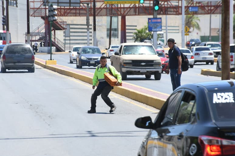 La vialidad claramente no fue diseñada para brindar seguridad a los peatones que se dirigen al hospital