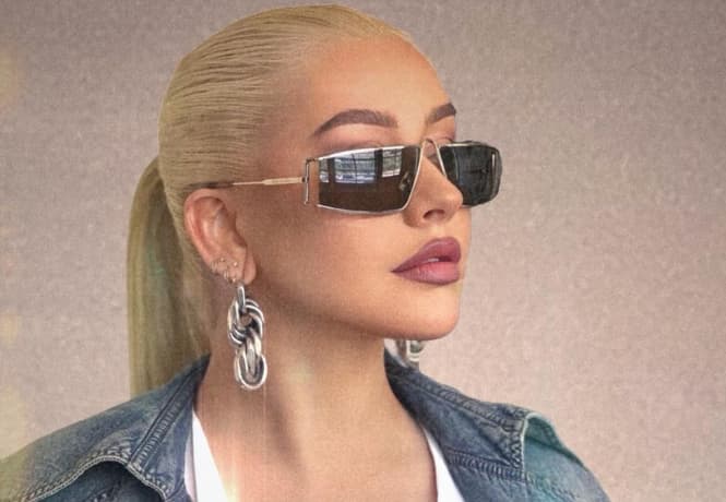 La minifalda de Christina Aguilera que parece un bolso costoso