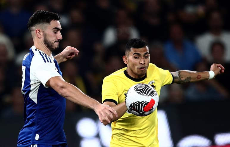 AEK de Orbelín y Pizarro accede a la última ronda de clasificación de la Champions League