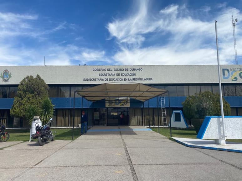 Si algún padre o madre de familia está atravesando por una situación similar, puede acudir a la Subsecretaría de Educación. (EL SIGLO DE TORREÓN)