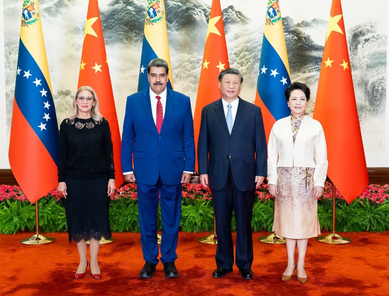 El presidente venezolano señaló asimismo la voluntad de su país de 'aprender de la experiencia china en la construcción de zonas económicas especiales'. (TWITTER)