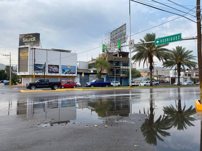 Se prevén lluvias para la madrugada del sábado, la madrugada del domingo y también del lunes, las cuales serían similares a la de este viernes, con un registro de 5 a 10 milímetros.