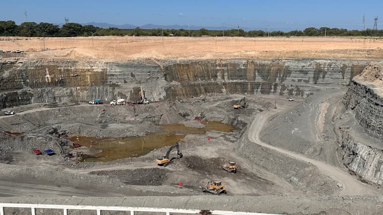 Las acciones implementadas de rescate están provocando otro accidente de tipo ambiental: la pérdida del Río Sabinas. (Foto: SERGIO A. RODRÍGUEZ / EL SIGLO COAHUILA)