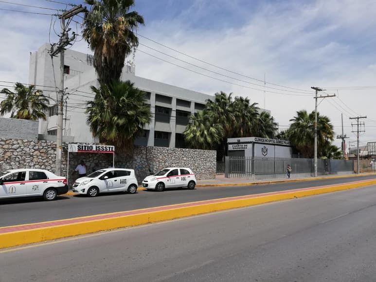 El hombre fue trasladado a las instalaciones de la Clínica del Instituto de Seguridad y Servicios Sociales de los Trabajadores del Estado (ISSSTE ) de Lerdo.