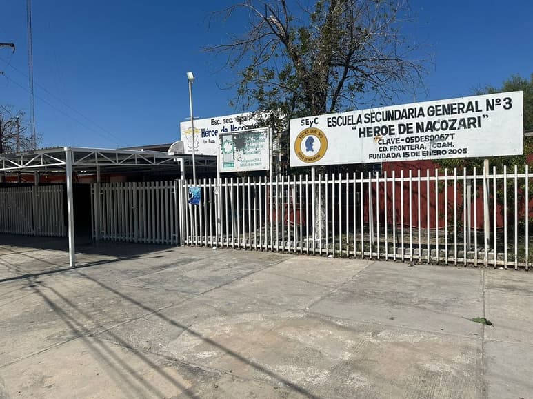 La abuela y tutora del afectado, dio a conocer que la directora Teresa Prince Martínez y la subdirectora Norma Guadalupe Tijerina Menchaca, encubren a los menores agresores.