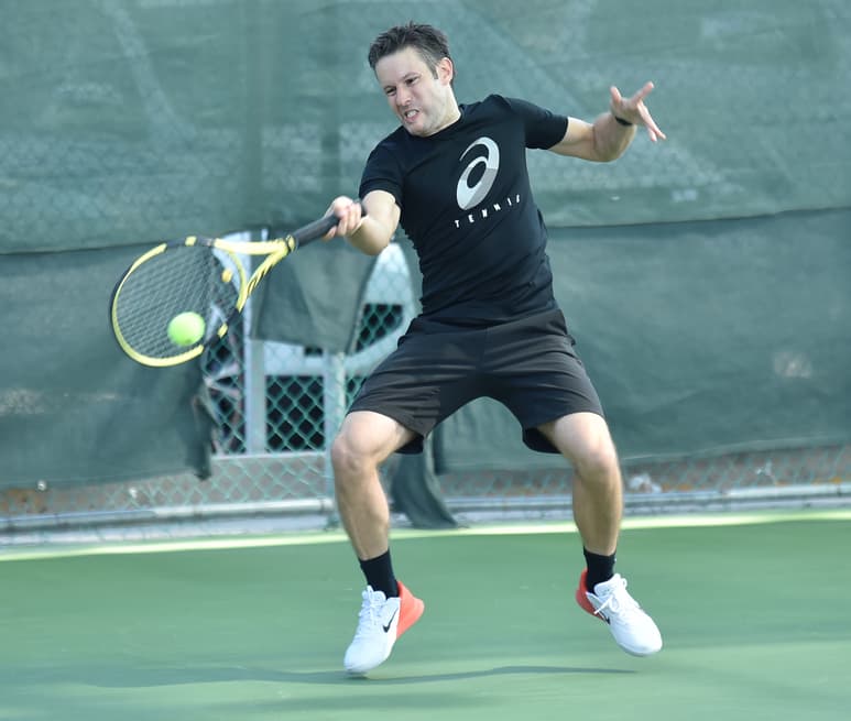 Grandes partidos se tuvieron en el último día del Torneo Anual de Tenis en el Campestre Torreón, con emocionantes finales.