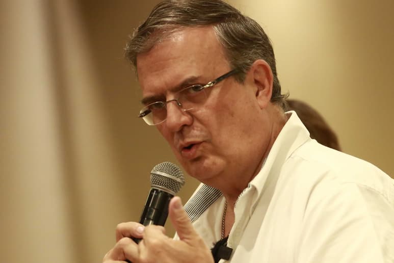 Marcelo Ebrard enfatizó la necesidad de que los magistrados del TEPJF intervengan y soliciten al partido que revisen su impugnación y se realice nuevamente la encuesta interna de Morena.