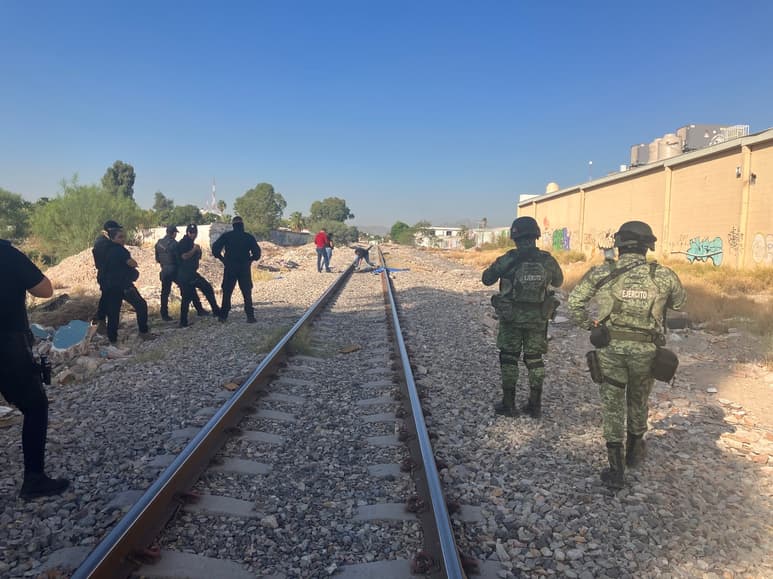 El hombre fue arrollado por el tren en la colonia González de la Vega de la ciudad de Gómez Palacio.