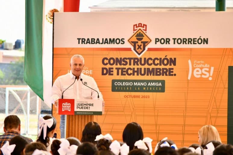 Se invirtieron más de 1.7 millones de pesos en la techumbre del colegio Mano Amiga. (EL SIGLO DE TORREÓN)