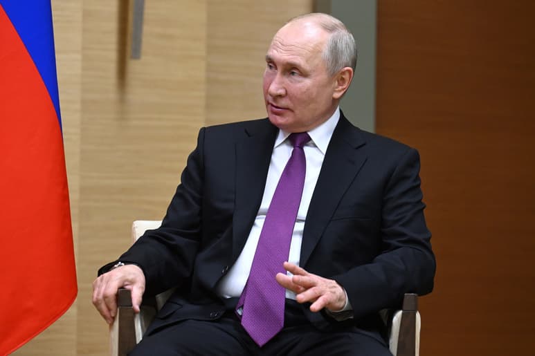 En marzo de este año, durante la visita de Xi a Rusia, el mandatario chino intentó convencer a Putin de su iniciativa de paz de 12 puntos y, según el Financial Times, advirtió a su homólogo ruso contra el uso de armas nucleares. (ARCHIVO)