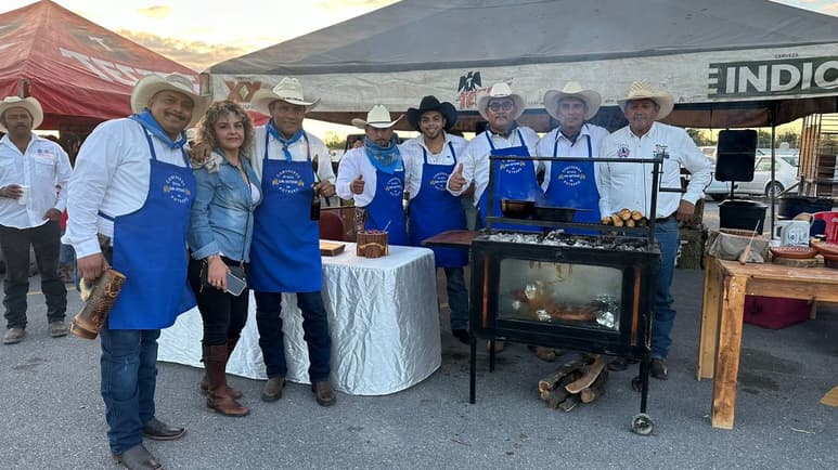 Los visitantes se dieron gusto y disfrutaron de las propuestas gastronómicas.