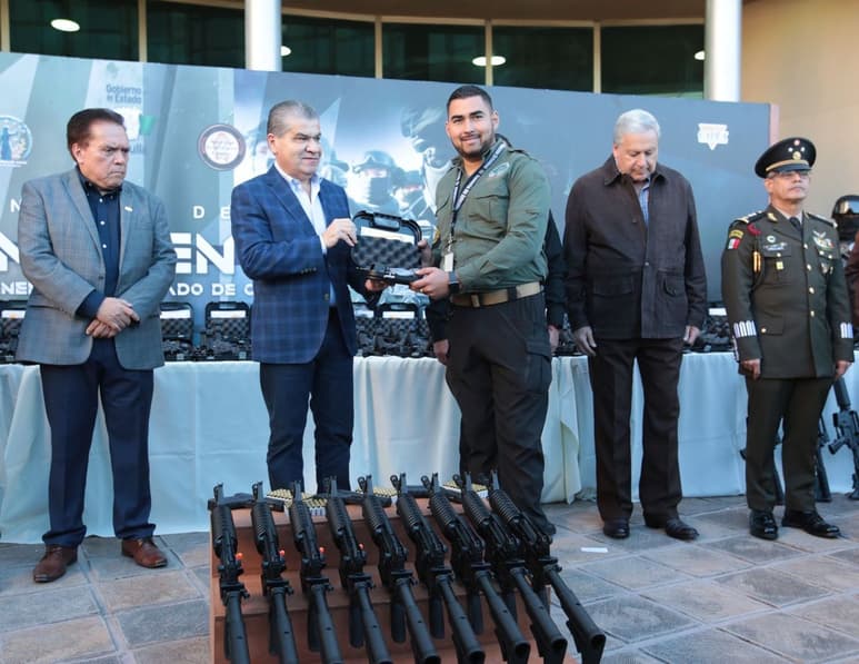 El mandatario entregó armamento de alto calibre a las Policías del Estado con inversión de alrededor de 9 millones de pesos.