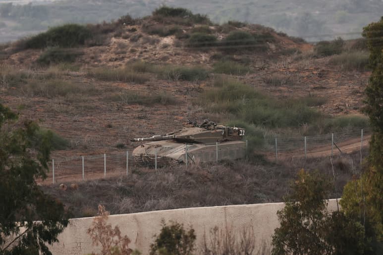 Israel y Hamás acuerdan una pausa y liberar algunos rehenes, asegura el Washington Post