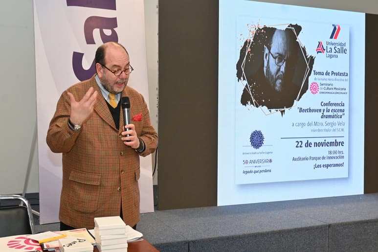 Vela indicó que es imposible que un movimiento artístico y estético como el romanticismo surgiera de la noche a la mañana. (RAMÓN SOTOMAYOR)