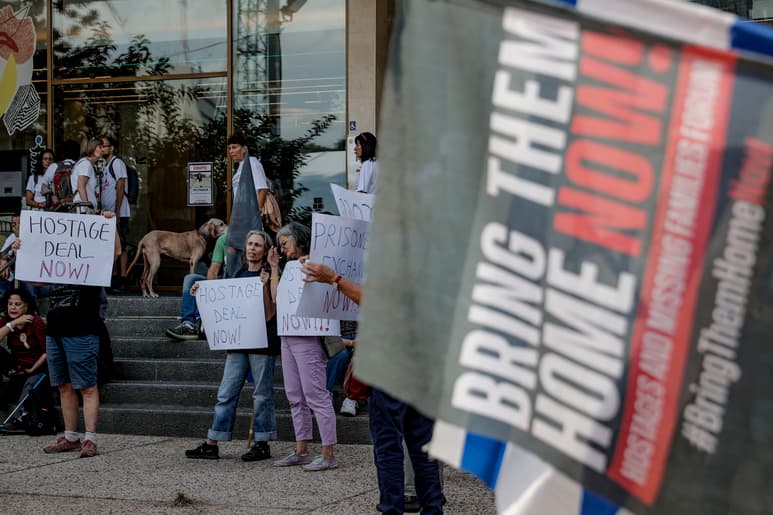 Se espera que en los próximos tres días, se repita la misma operación. (EFE)