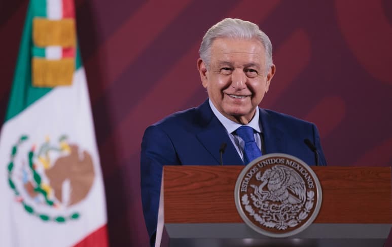 El presidente consideró que la revocación de mandato y la reelección ayudaría a que la gente esté pendiente del desempeño. (ARCHIVO)
