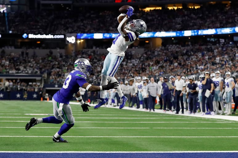 Brandin Cooks y todo el cuerpo de receptores del equipo de la Estrella Solitaria, puso en predicamentos a la defensiva secundaria de Seattle.