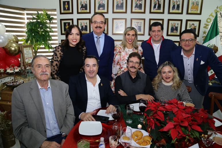 Ileana Márquez, Carlos Mijares, Carla Romo, Jacinto Faya, Salvador Sánchez, Feliciano Cordero, José Cordero, Arturo Novelo y Ana Cristina Osorio (EL SIGLO DE TORREÓN/ENRIQUE CASTRUITA)