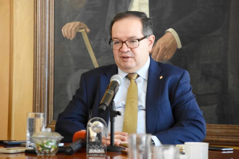 El académico señaló que se deben ampliar los apoyos