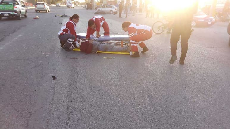 Ambos fueron hospitalizados tras protagonizar el choque.