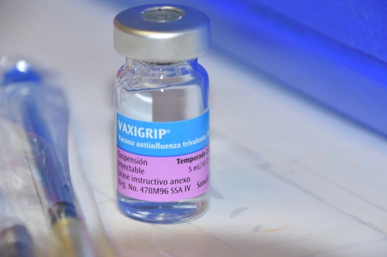 En esta época, uno de los métodos más eficaces para evitar consecuencias graves por influenza es la vacunación. (ARCHIVO)