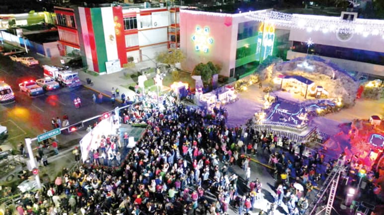 Se inauguró el monumental nacimiento y Villa Navideña de Gómez Palacio.
