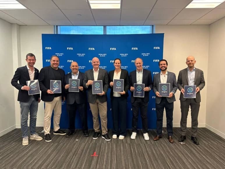 Las federaciones de futbol de México y Estados Unidos presentaron la candidatura para organizar el Mundial femenil de 2027 (CORTESÍA FMF)