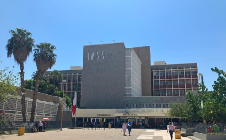 Tras 20 días de luchar por su vida, murió un hombre en la clínica 16 del IMSS.