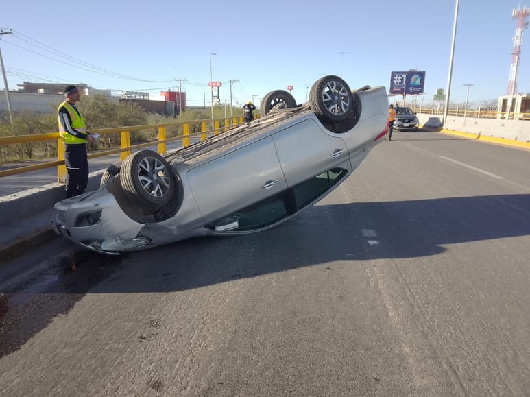 Los peritos realizaron el croquis correspondiente. (EL SIGLO DE TORREÓN)