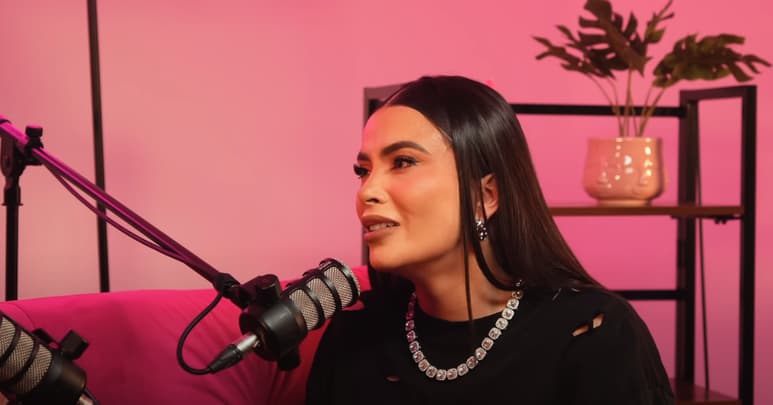 'Lo terminé', Dania Méndez se queja de que un ex no le regaló un IPhone Pro Max