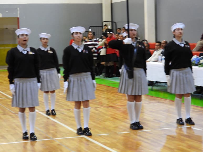 Escolta representativa de la Escuela Secundaria Técnica 26 de Gómez Palacio (CORTESÍA)