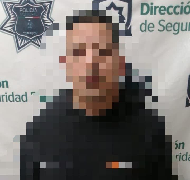 Uno de los detenidos por los hechos implicados en la colonia La Dalia. (EL SIGLO DE TORREÓN)