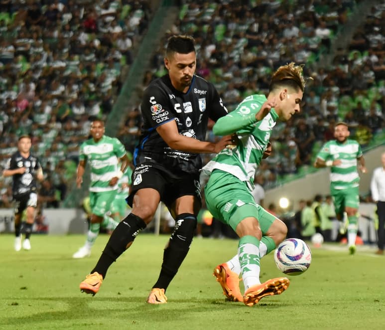 Los laguneros buscarán desquitarse de los emplumados, quienes la campaña anterior en el Corona, los derrotaron 0-2 con anotaciones de Federico Lertora y Camilo Sanvezzo, en la fecha inaugural del Apertura 2023.
