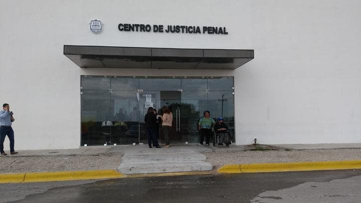 Internan en centro penitenciario a presunto participante en agresión a policía estatal