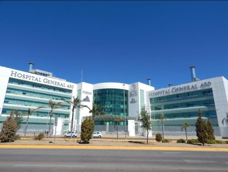Un hombre resultó lesionado de gravedad tras sufrir un accidente a bordo de una cuatrimoto en el municipio de El Oro Durango, fue trasladado a la capital del estado para su atención médica.