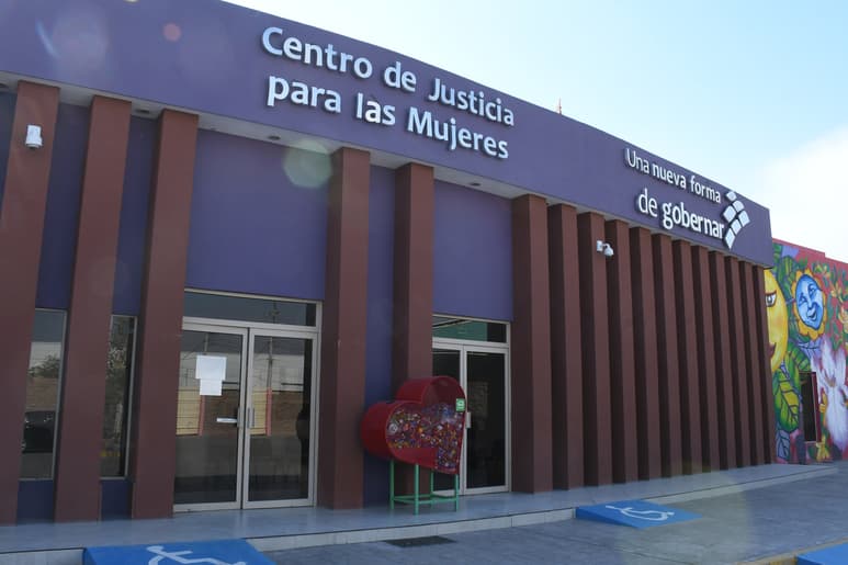 Una de las áreas más importantes de estos espacios, es la del Empoderamiento a las Mujeres.