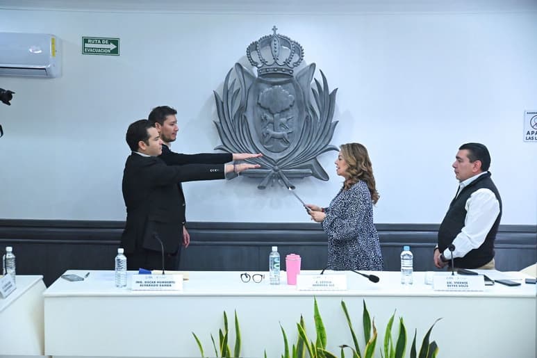 Humberto Alvarado y Víctor Antonio Habib son el nuevo síndico y regidor, respectivamente.