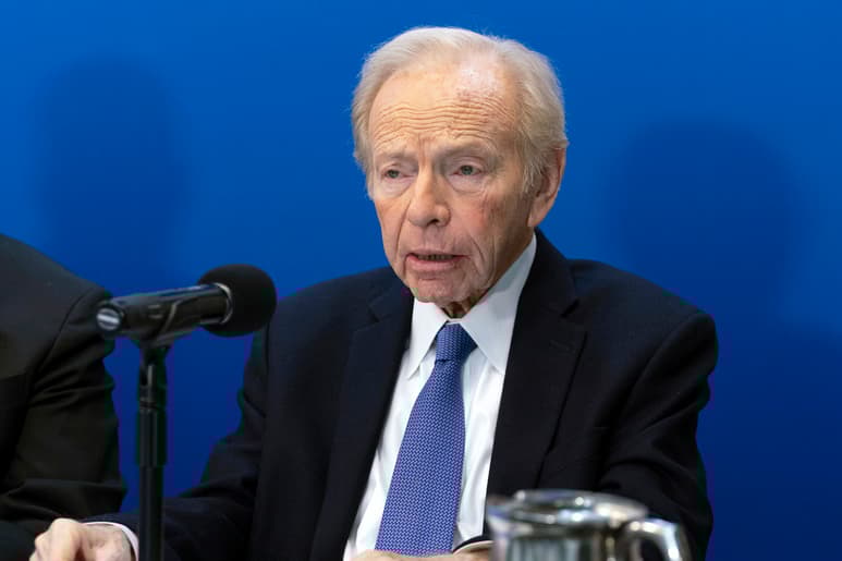 El exsenador de Estados Unidos Joe Lieberman.