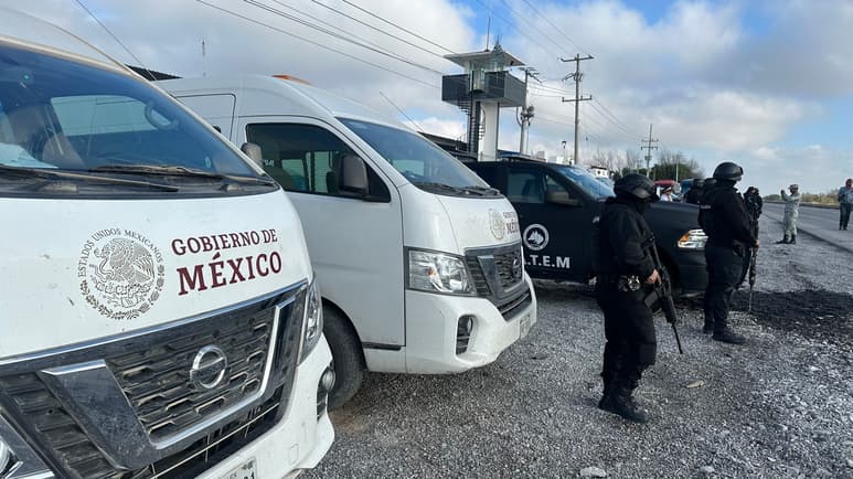 Personal de Protección Civil de Monclova se ha integrado al operativo coordinado por autoridades del INM y de los tres órdenes de gobierno. (SERGIO A. RODRÍGUEZ)