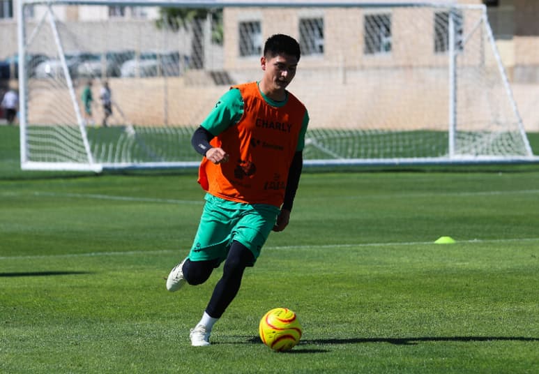 El lateral arribó al club para el presente torneo y luego de superar una lesión en la espalda, está listo para ser tomado en cuenta (CLUB SANTOS)