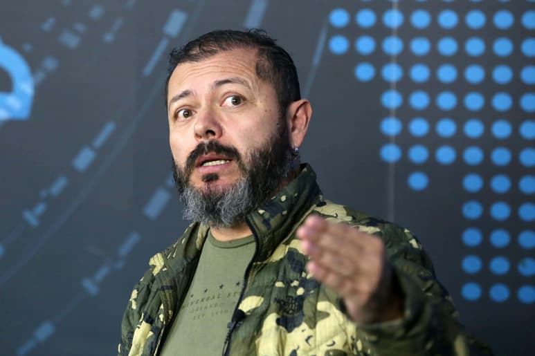 Edgar Oceransky.