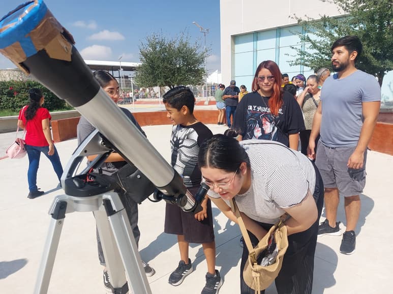 Actividades del Eclipse en el Acertijo Museo Interactivo. (DIANA GONZÁLEZ)