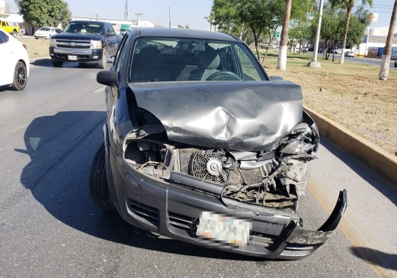 Ford Figo, también color gris. (EL SIGLO DE TORREÓN)