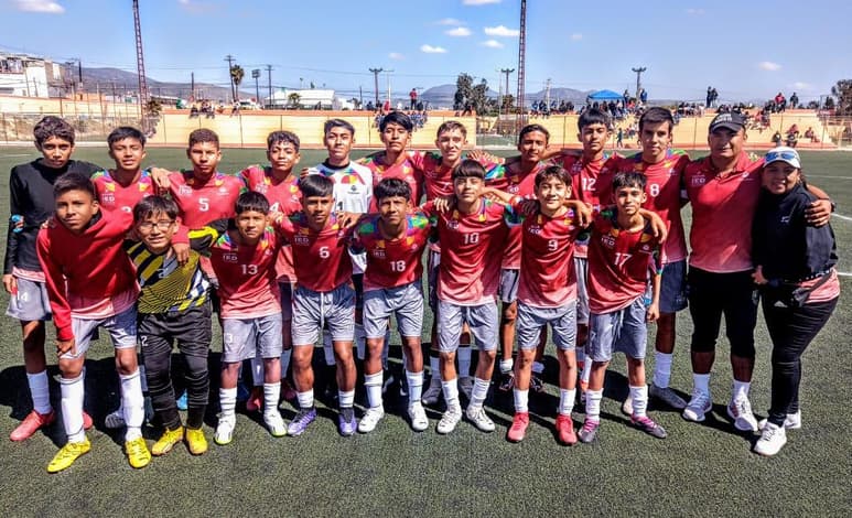 Selección Lerdo de Futbol Varonil, feliz por sus logros