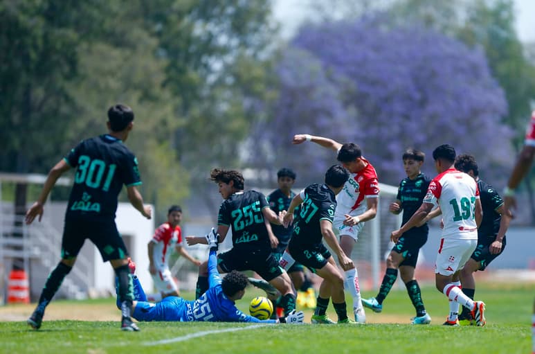 De poder a poder fueron ambos encuentros, donde los laguneros lograron el triunfo en la Sub-18, pero cayeron en la Sub-23 (CORTESÍA CLUB NECAXA)