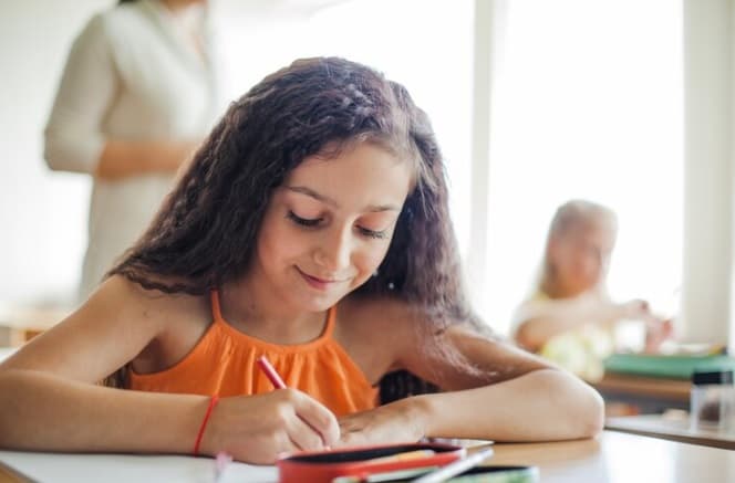 ¿Por qué los estudiantes tendrán fin de semana largo el 26 de abril?